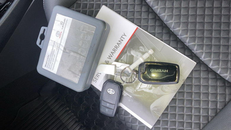 Toyota Yaris 1.5 Hybrid Dynamic 5dr CVT Hybrid Hatchback